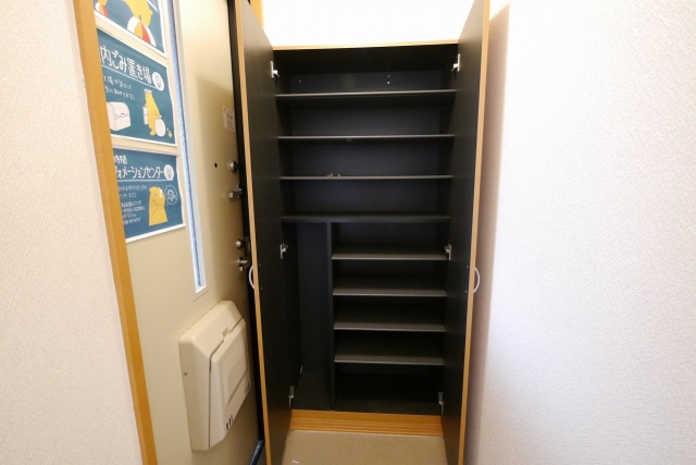 シューズボックス