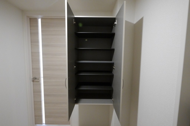 シューズボックス