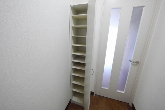 シューズボックス