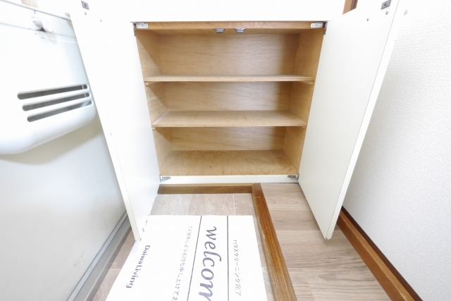 シューズボックス