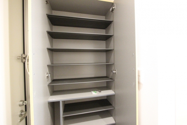 シューズボックス