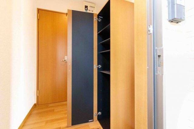 シューズボックス