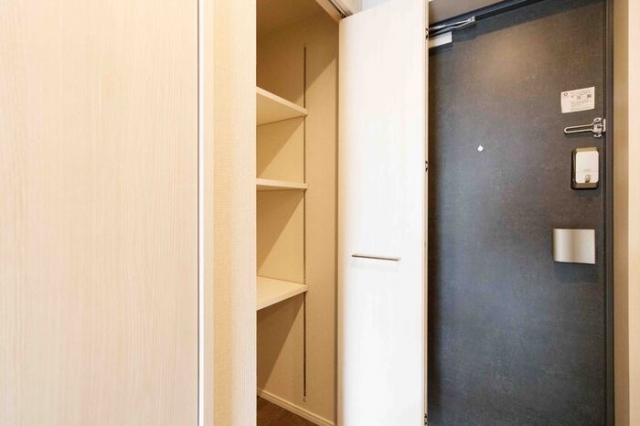 シューズボックス