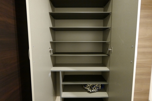 シューズボックス