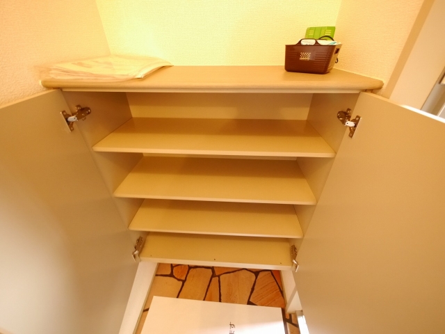 シューズボックス