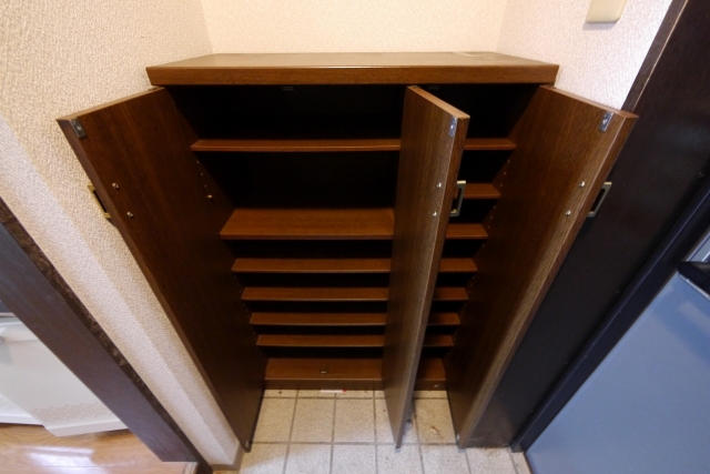 シューズボックス