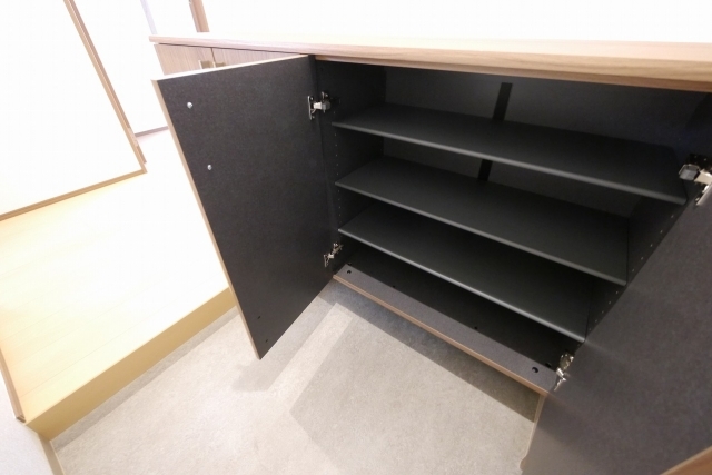 シューズボックス