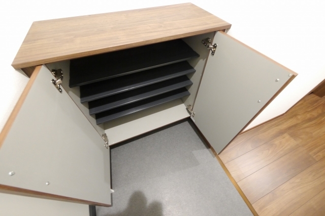 シューズボックス