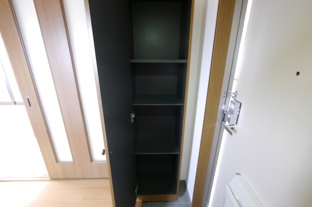 シューズボックス